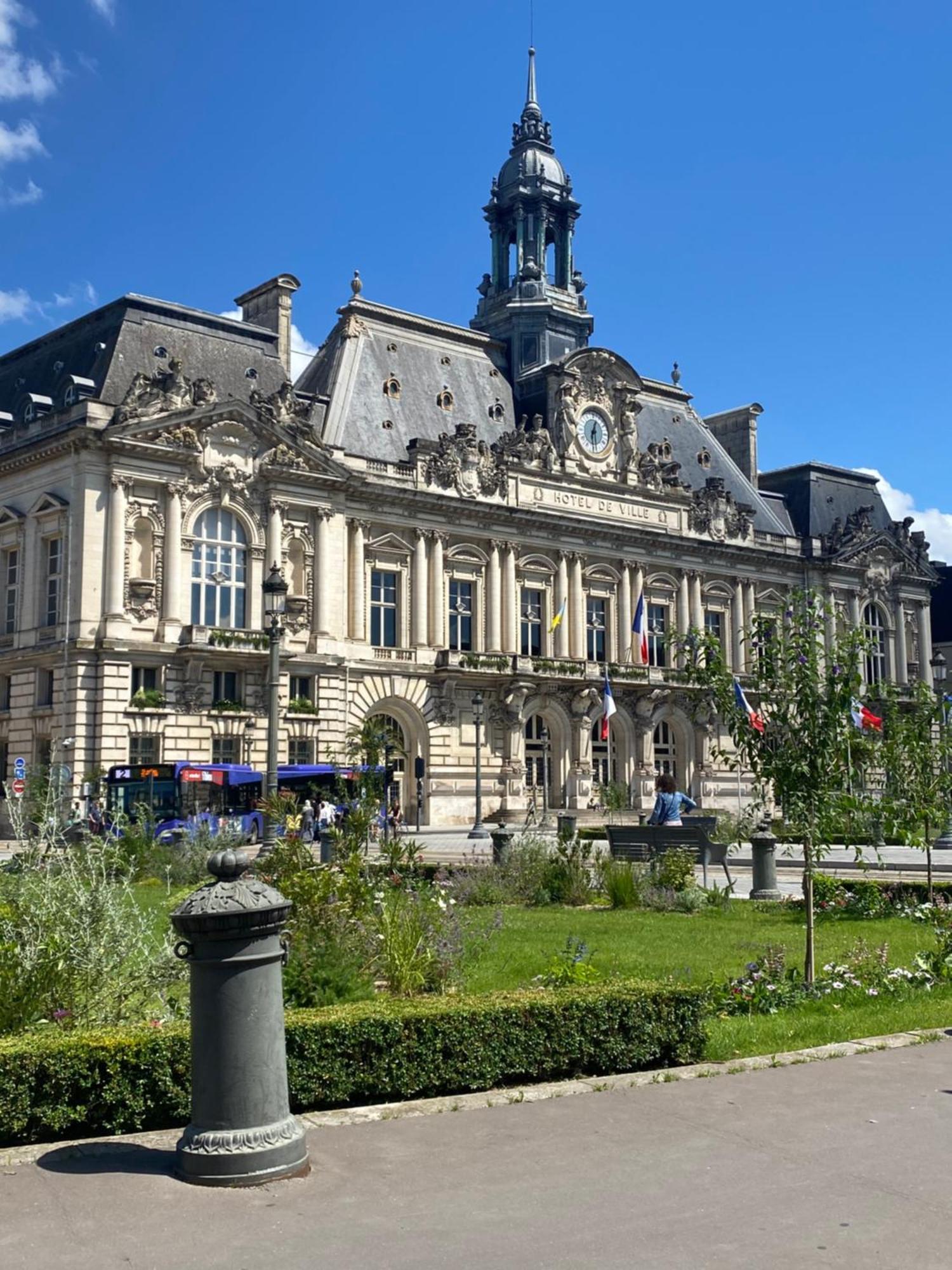 Apartamento Logement Hyper Centre Jean-Jaures Tours Exterior foto